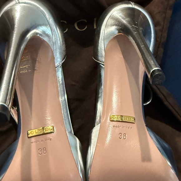 NWT Gucci  Silver Coline T strap Heels with Gold Studs $999 size 37.5 - Picture 6 of 9